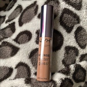 Nyx Intense Butter Gloss in Cinnamon Roll